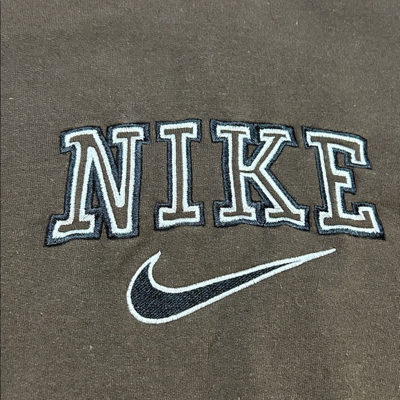 Nike chocolate brown Crewneck Sweater - Picture 2 of 7